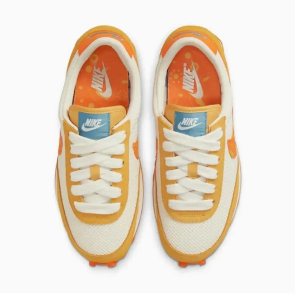 Nike Women's Daybreak Sneakers Paisley Swoosh Pale Ivory Magma Orange, Size 6.5